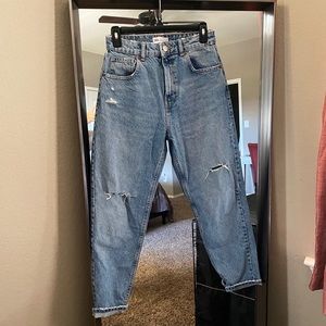 Zara Ripped Mom Fit Jeans